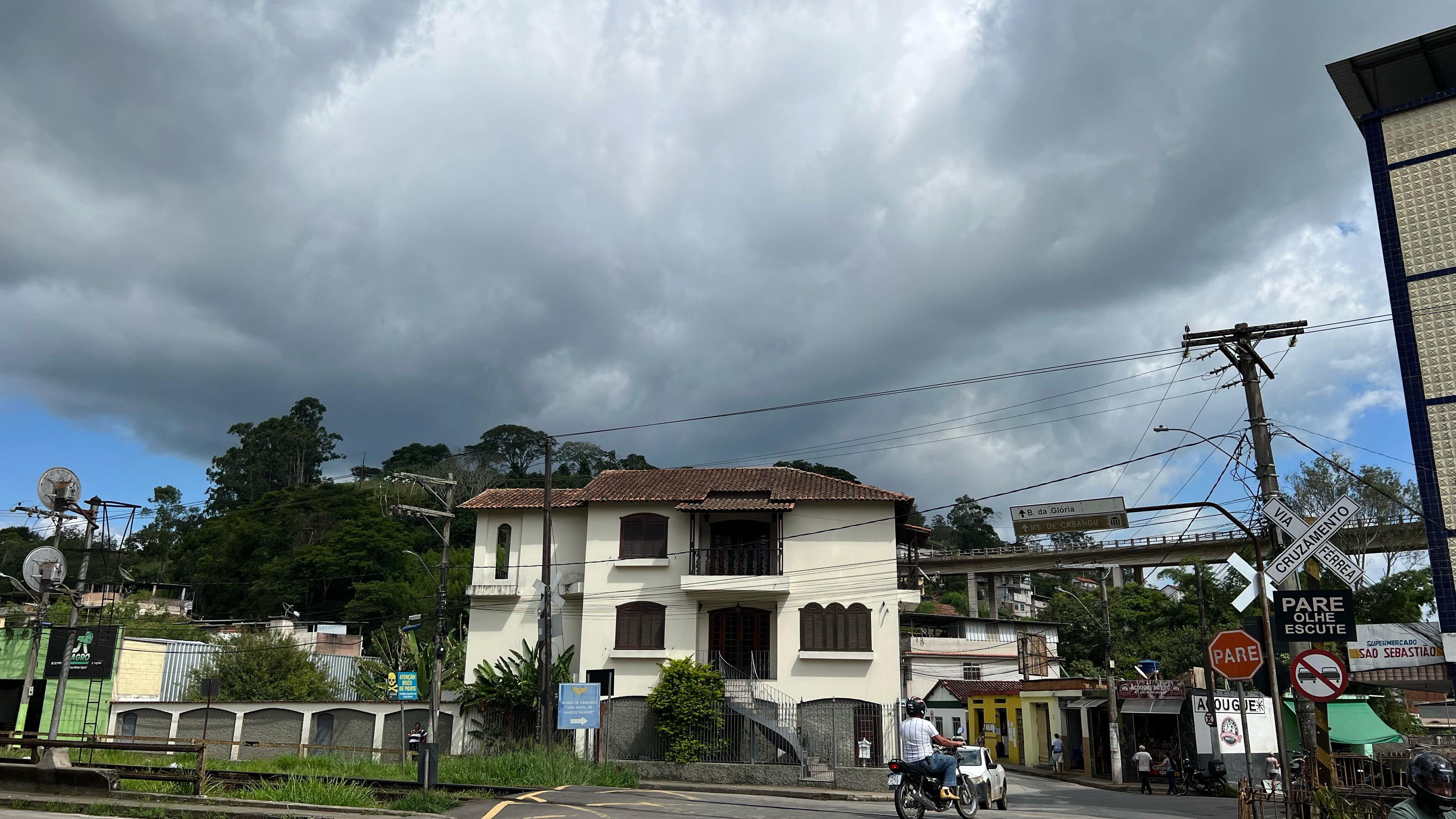 Semana Santa é marcada por previsão de chuva em Santos Dumont